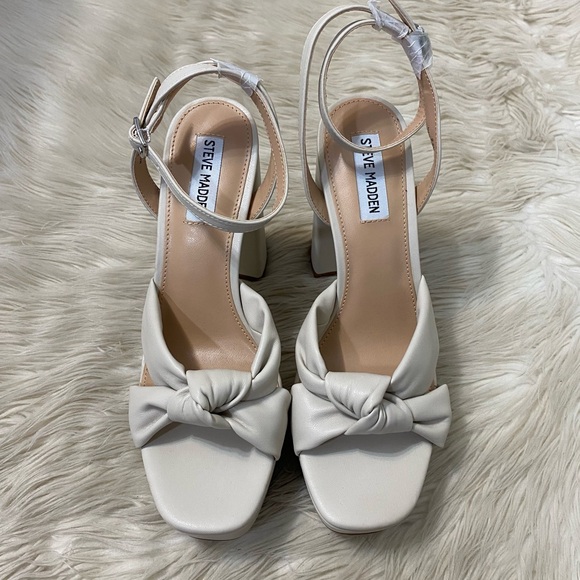 Steve Madden Cream Bone Faux Leather Knot Strap Platform Heeled Sandals Lala - Picture 2 of 8